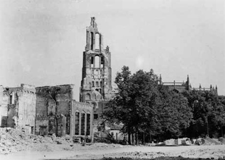 30bB Grote Kerk 1944 GM2568 8