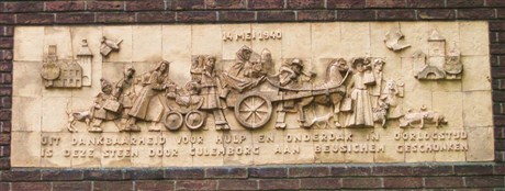 Gedenksteen op het voormalig gemeentehuis van Beusichem