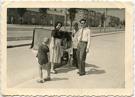 Van Betuw met melkkar in Huissensestraat
