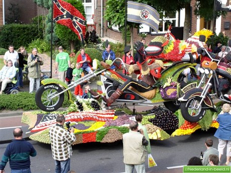 Fruitcorso in tiel