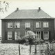 De Grote Sleeburg van de familie Van der Groes met gevelsteen uit 1855 © Werkgroep Historie Worsum
