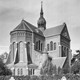 Zuidzijde van de Rooms-Katholieke Kerk Beneden-Leeuwen. Foto: Gerard Kouwenberg, 2014.